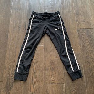 black and white nike sweats